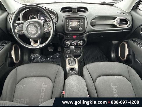 Used 2017 Jeep Renegade Latitude w/ Cold Weather Group image 11