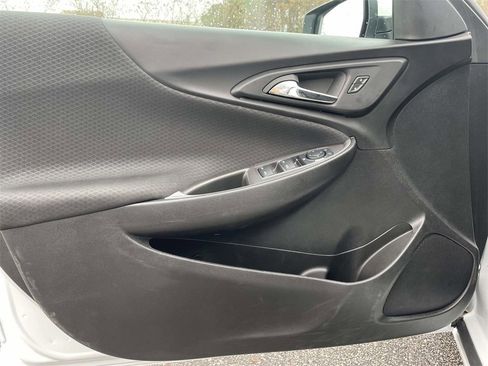 Used 2024 Chevrolet Malibu LT image 16