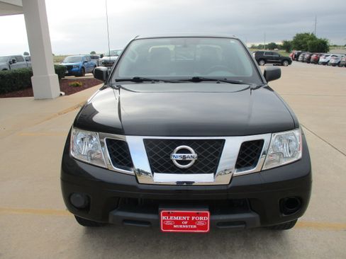 Used 2021 Nissan Frontier SV AWD/4WD image 12