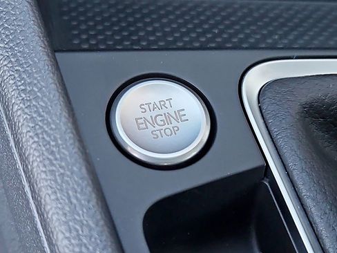 New 2026 Volkswagen Jetta SE image 17