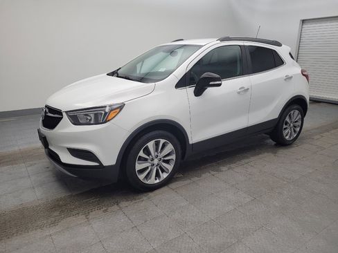Used 2018 Buick Encore Preferred image 2