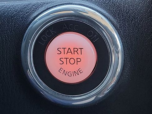 Used 2017 Nissan Armada SV image 17