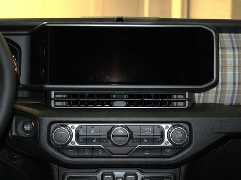 New 2026 Jeep Wrangler Unlimited Sport image 13