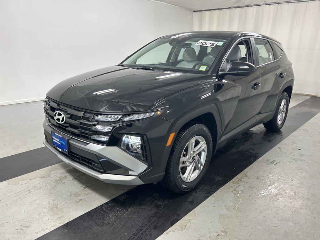 Used 2025 Hyundai Tucson SE AWD/4WD image 5