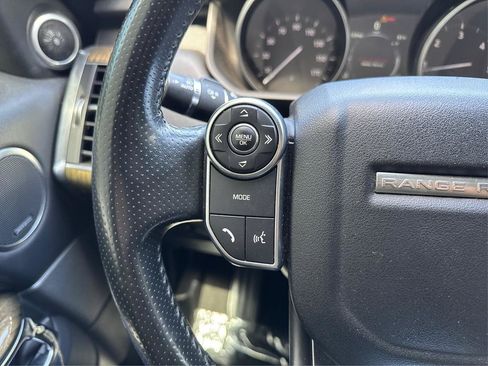 Used 2017 Land Rover Range Rover Sport SE AWD/4WD image 31
