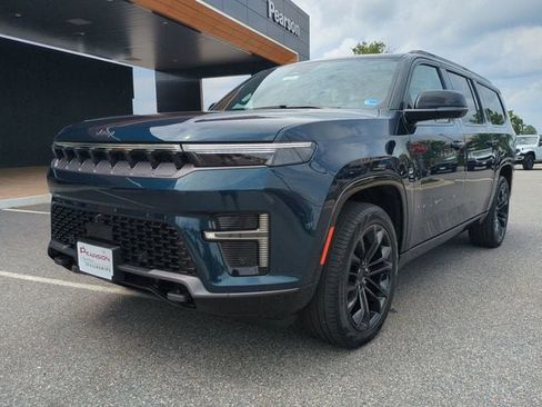 New 2026 Jeep Grand Wagoneer L Summit AWD/4WD image 8