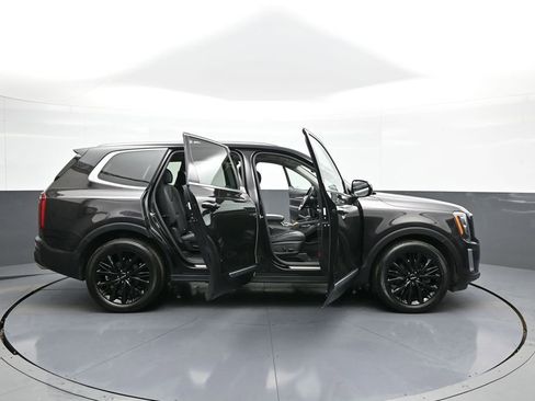 Certified 2022 Kia Telluride SX w/ SX Prestige Package AWD/4WD image 44