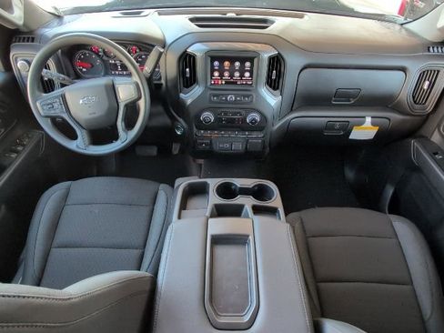 New 2025 Chevrolet Silverado 2500 Custom w/ Custom Value Package image 5