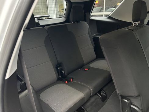 Used 2018 Chevrolet Traverse LS image 23