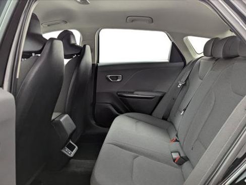 Used 2025 Kia K4 FWD image 17