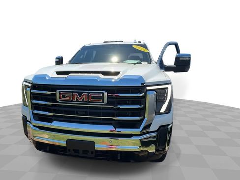 Certified 2025 GMC Sierra 2500 SLT w/ SLT Premium Package AWD/4WD image 8