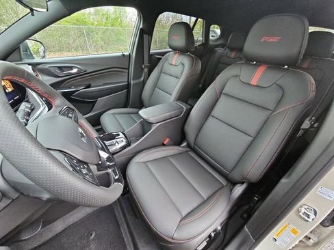 New 2026 Chevrolet Trax RS w/ Sunroof Package image 20