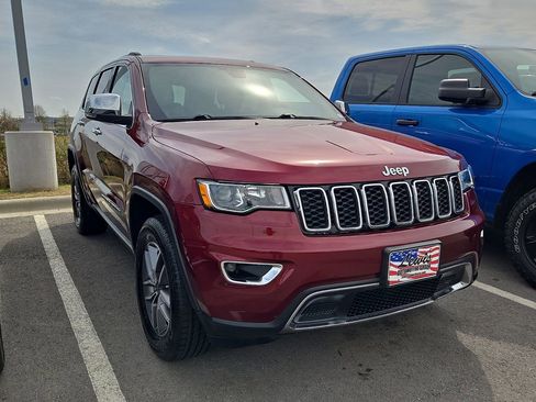 Used 2021 Jeep Grand Cherokee Limited w/ Sun & Sound Group image 4