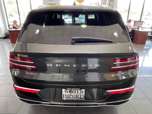 Used 2025 Genesis GV80 2.5T Advanced AWD/4WD image 4