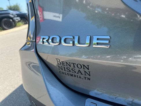 Used 2019 Nissan Rogue SV w/ Premium Package FWD image 40