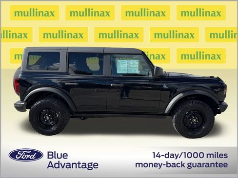 Used 2023 Ford Bronco Black Diamond AWD/4WD image 2