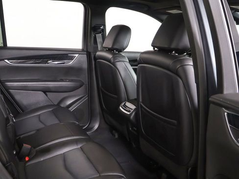 Used 2022 Cadillac XT6 Premium Luxury image 31