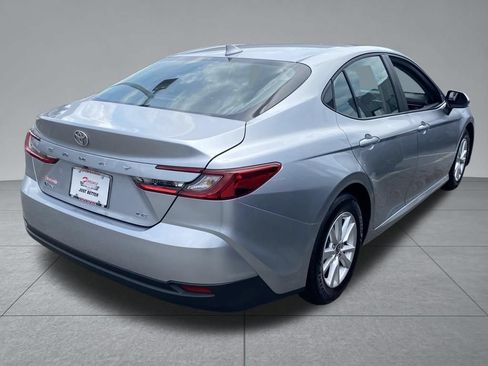 Used 2025 Toyota Camry LE FWD image 16
