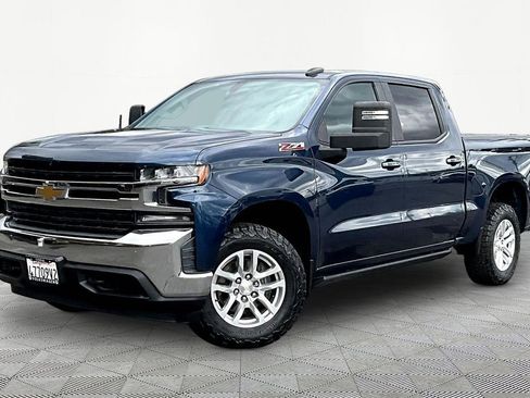 Used 2019 Chevrolet Silverado 1500 LT w/ All-Star Edition image 3