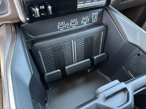 New 2026 RAM 3500 Longhorn image 36