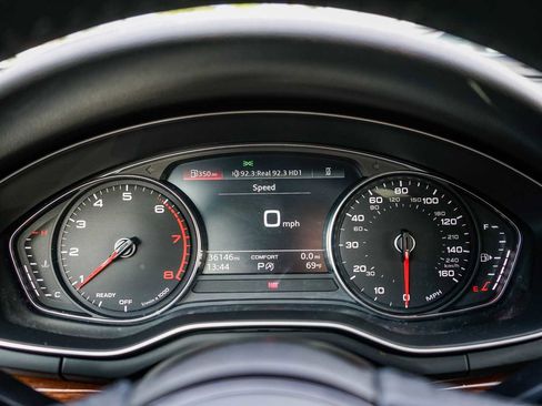 Used 2023 Audi A4 2.0T Premium w/ Convenience Package image 25