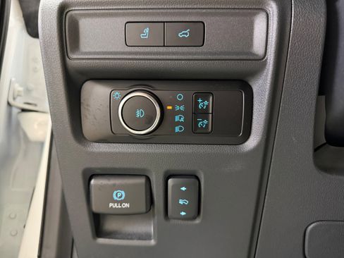 Certified 2024 Ford Expedition Limited image 13