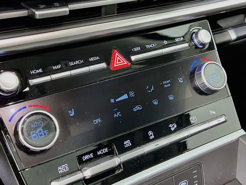 Certified 2025 Hyundai Santa Fe XRT AWD/4WD image 15