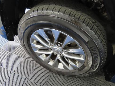 Used 2018 Lexus GX 460 Luxury image 6