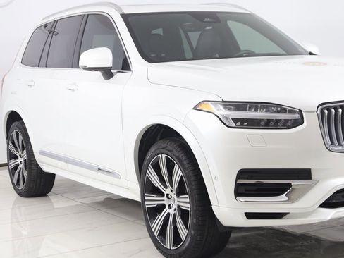 Used 2024 Volvo XC90 T8 Ultimate w/ Protection Package Premier image 40