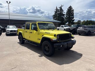 Used 2024 Jeep Gladiator Sport AWD/4WD video 1