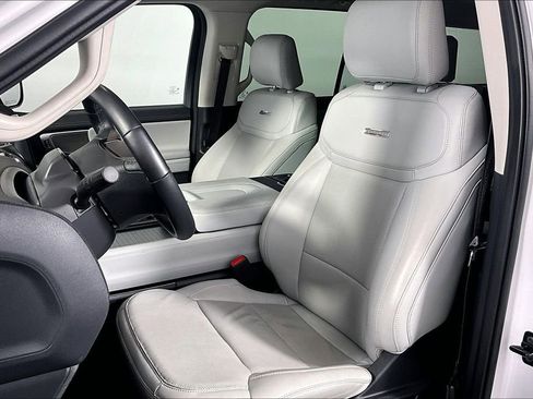 Used 2025 Ford Expedition Platinum AWD/4WD image 25
