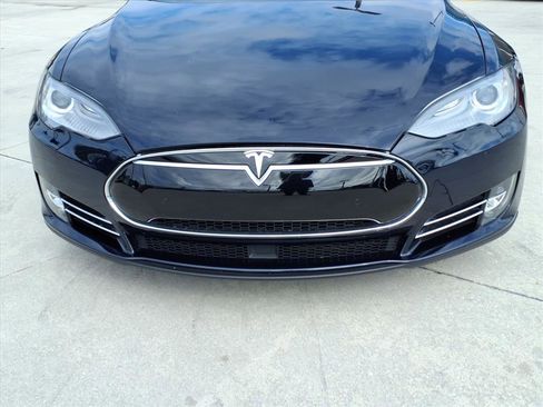 Used 2015 Tesla Model S P85D image 14