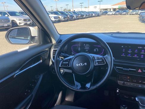 Used 2025 Kia Seltos S image 34