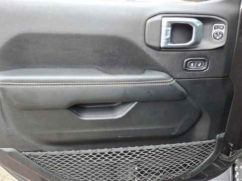 Used 2021 Jeep Wrangler Unlimited Sahara w/ Cold Weather Group image 23