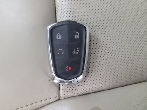 Used 2016 Cadillac XTS Luxury w/ Driver Awareness Package image 32