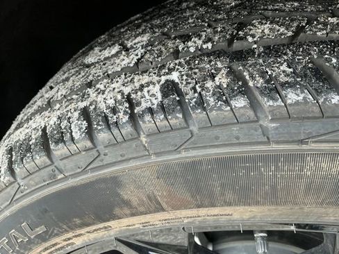 Used 2024 Chevrolet Traverse RS w/ LPO, Floor Liner Package image 16