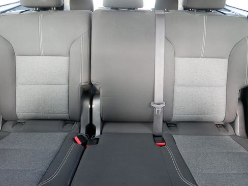 Used 2025 GMC Acadia Elevation image 13