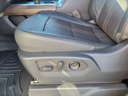 Used 2023 Chevrolet Silverado 1500 High Country w/ Technology Package image 14