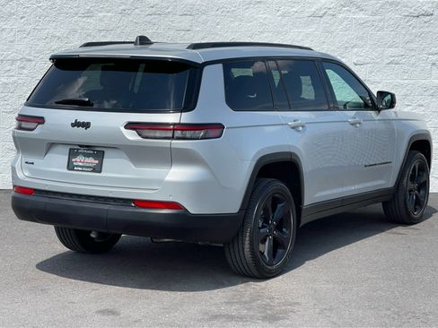 New 2025 Jeep Grand Cherokee L Altitude image 7