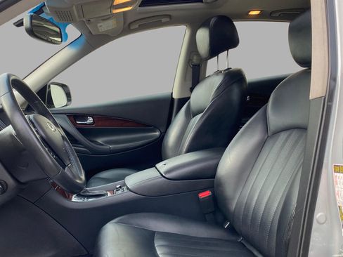 Used 2017 INFINITI QX50 AWD w/ Technology Package image 28