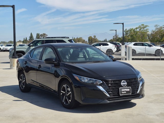 Used 2024 Nissan Sentra SV FWD image 3