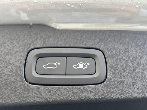 New 2026 Volvo V60 B5 Cross Country Plus w/ Protection Package Premier image 13