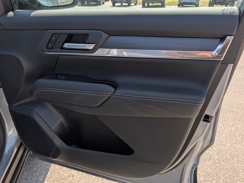 New 2027 GMC Terrain Elevation w/ Technology Package II FWD image 33