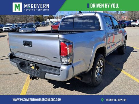 Used 2022 Toyota Tacoma Limited image 3