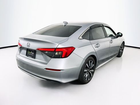 Used 2022 Honda Civic EX image 9