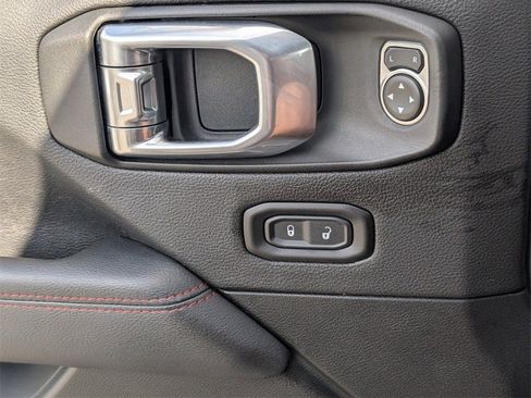 Certified 2021 Jeep Wrangler Unlimited Rubicon image 31