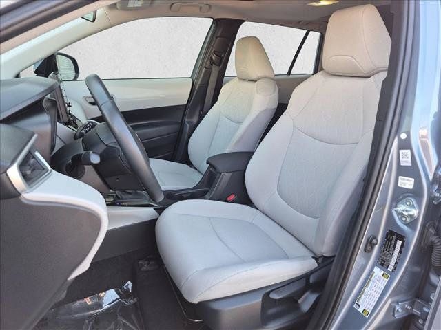 Used 2022 Toyota Corolla Cross LE w/ Moonroof Package AWD/4WD image 16