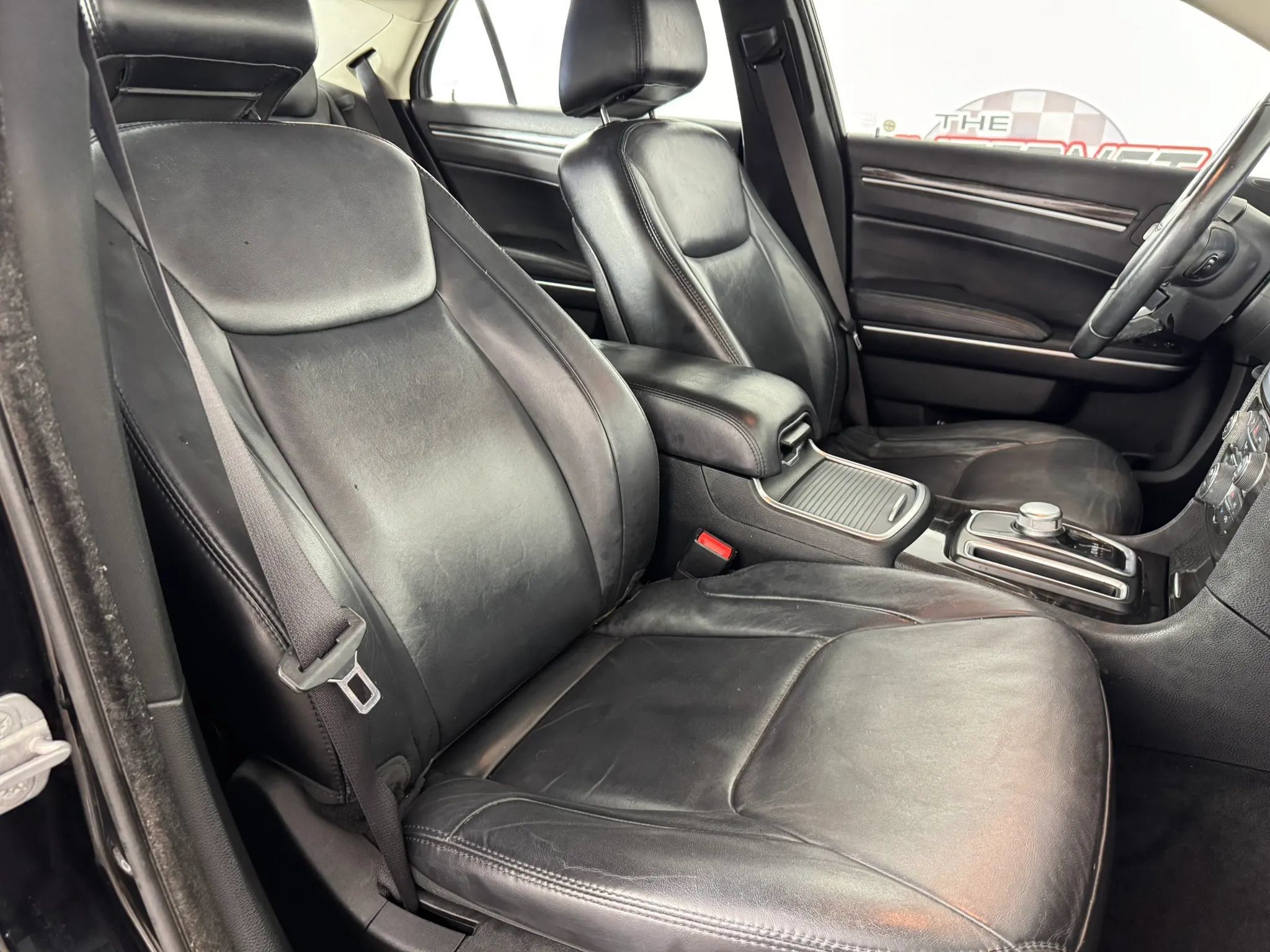 Used 2015 Chrysler 300 Limited w/ Driver Convenience Group AWD/4WD image 33