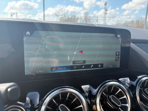 Certified 2023 Mercedes-Benz GLA 250 4MATIC image 11