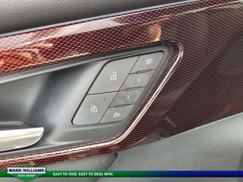 Used 2024 Chevrolet Traverse RS image 61